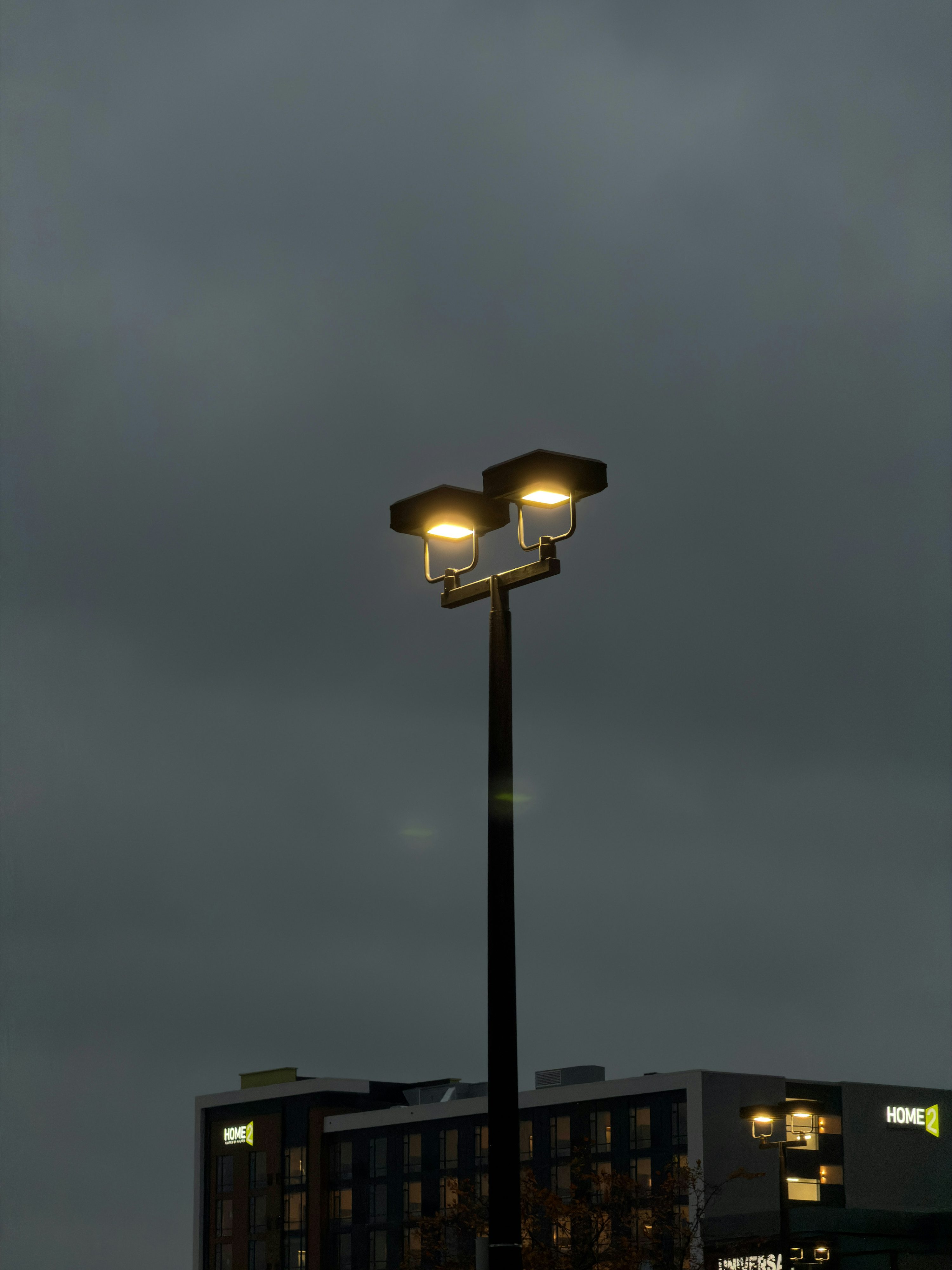 Poste de LED moderno